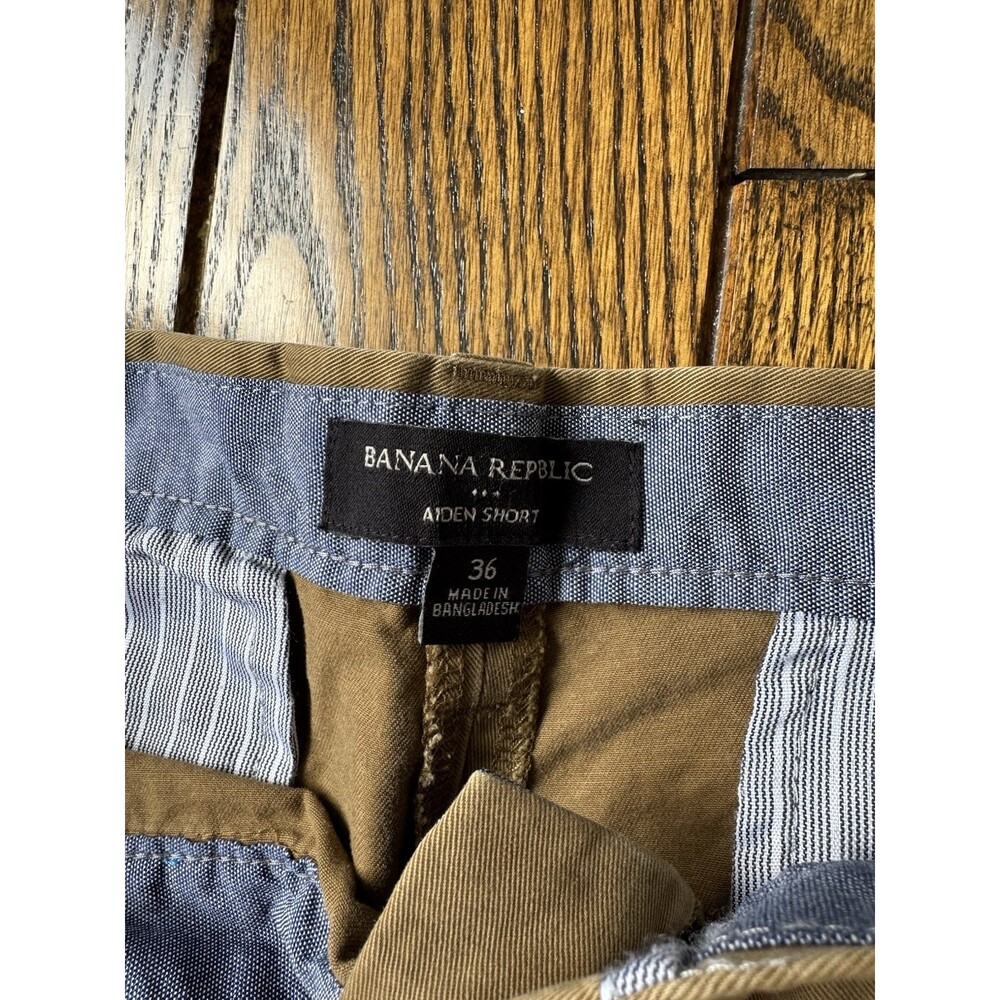 Banana Republic Men's Aiden Flat Front Chino Shorts, Size 36, Lot of 5 - Picture 9 of 16